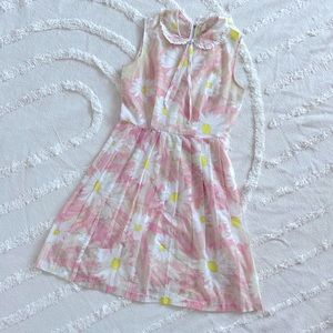 Vintage Daisy Dress with Peter Pan Collar